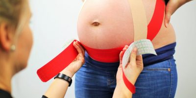 Kinesio-taping-for-pregnancy